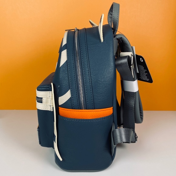 LOUNGEFLY STAR WARS AHSOKA TANO COSPLAY MINI BACKPACK - Grotto Exclusive - Picture 2 of 7